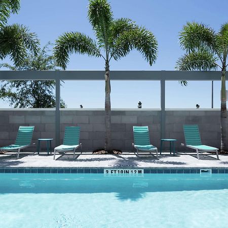 Home2 Suites By Hilton Orlando Airport Exteriör bild