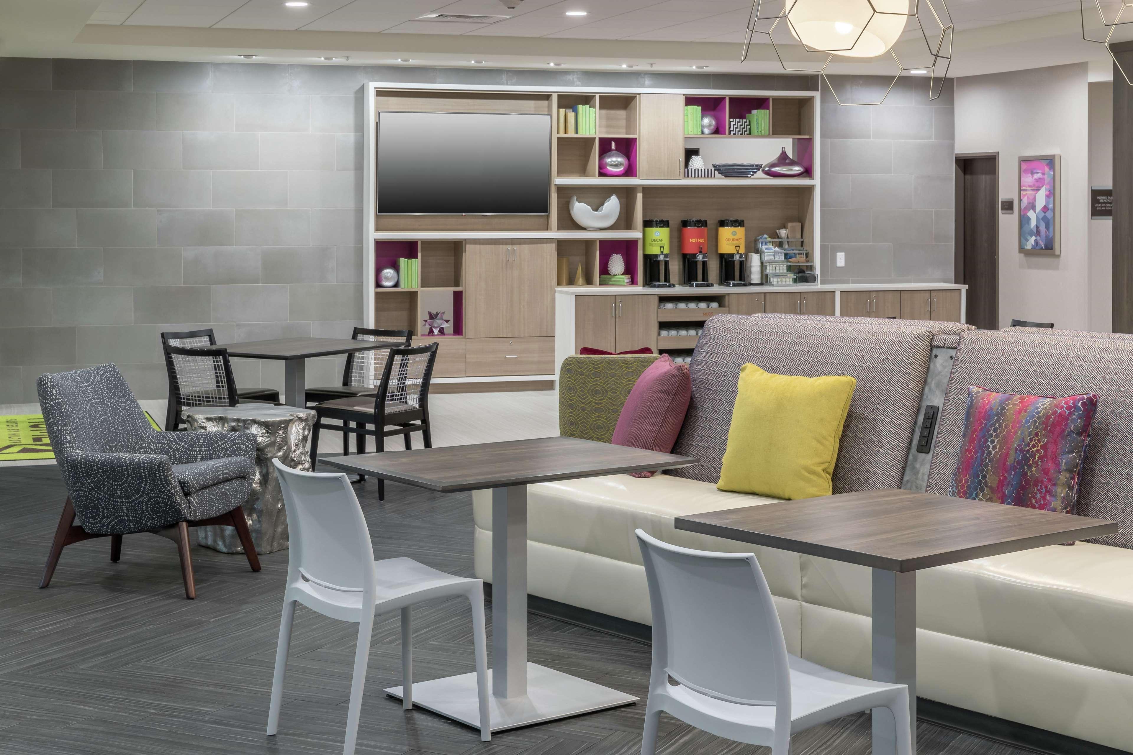 Home2 Suites By Hilton Orlando Airport Exteriör bild
